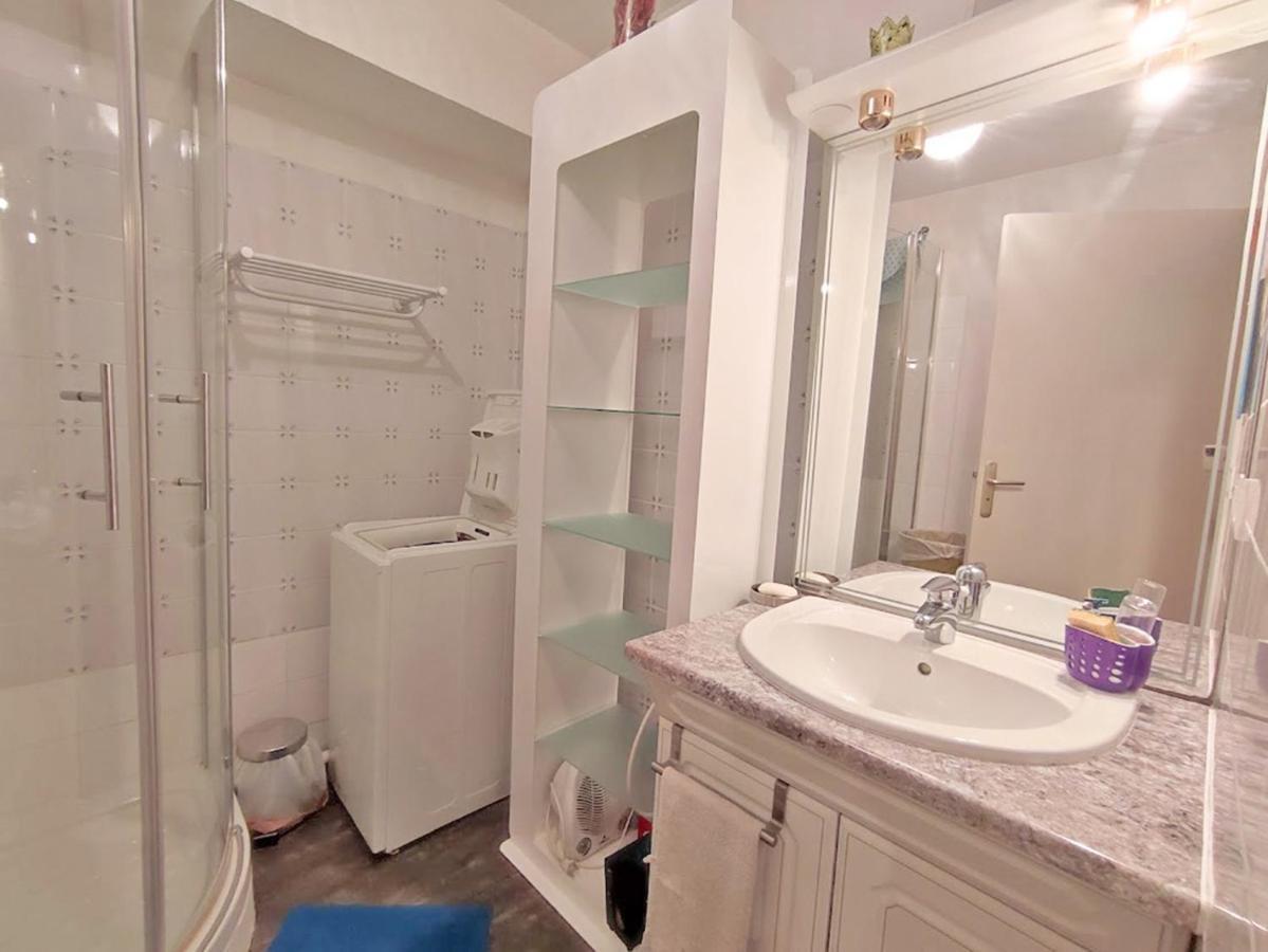 Au Doux Refuge, Charmant T2 Bis, Parking Gratuit, Proche Thermes, 6 Personnes