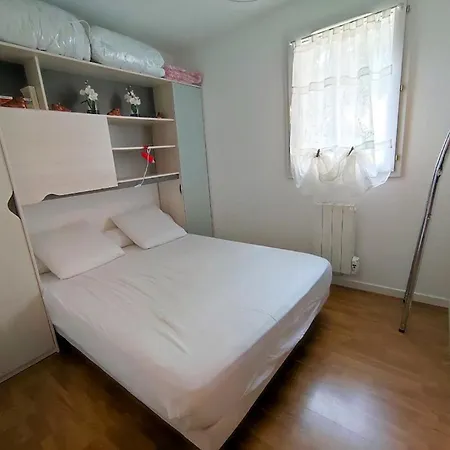 Au Doux Refuge, Charmant T2 Bis, Parking Gratuit, Proche Thermes, 6 Personnes Bagnères-de-Luchon Exterior foto